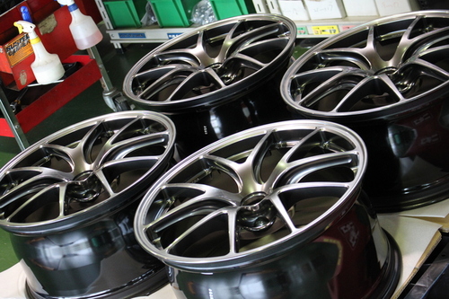 WRX STI VAB に 9.5J BBS RI-A のセットはアレコレして・・・ | 鈴鹿店